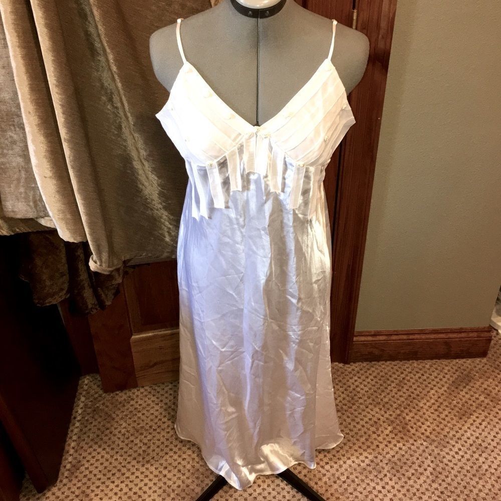 Madison Studios intimates nightgown